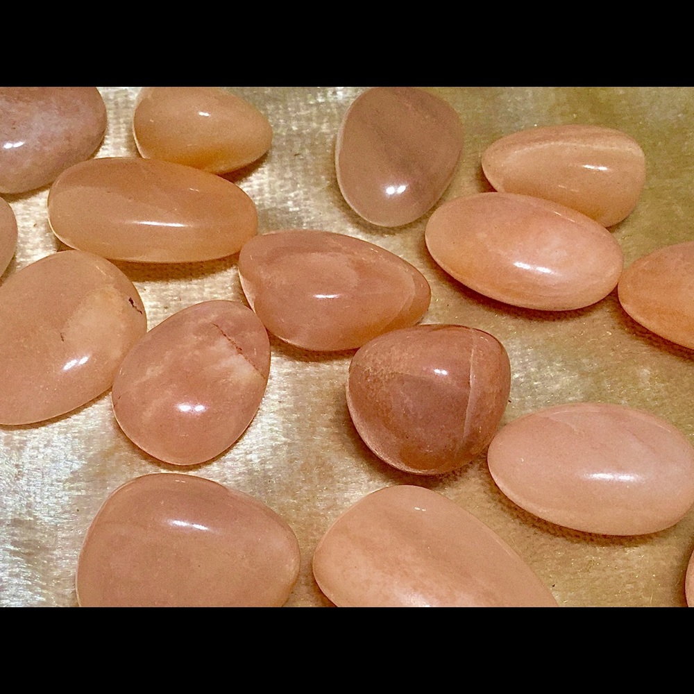 (2) Peach Moonstone Tumbled Crystals - Picture 8 of 9